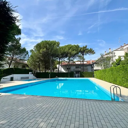 Ideal With Pool *